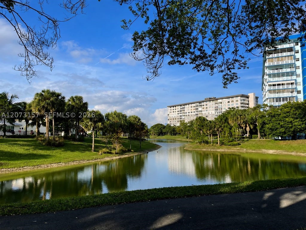 Photo of 3800 Hillcrest Dr #315, Hollywood, FL 33021 (MLS # A12073157)