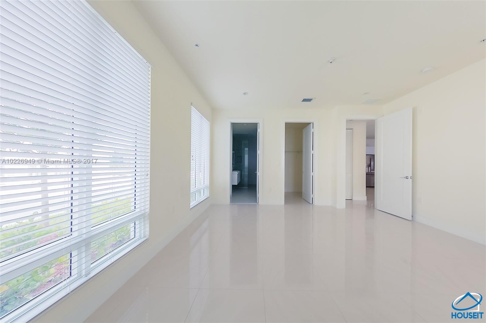 LANDMARK AT DORAL CONDO - Residential Lease