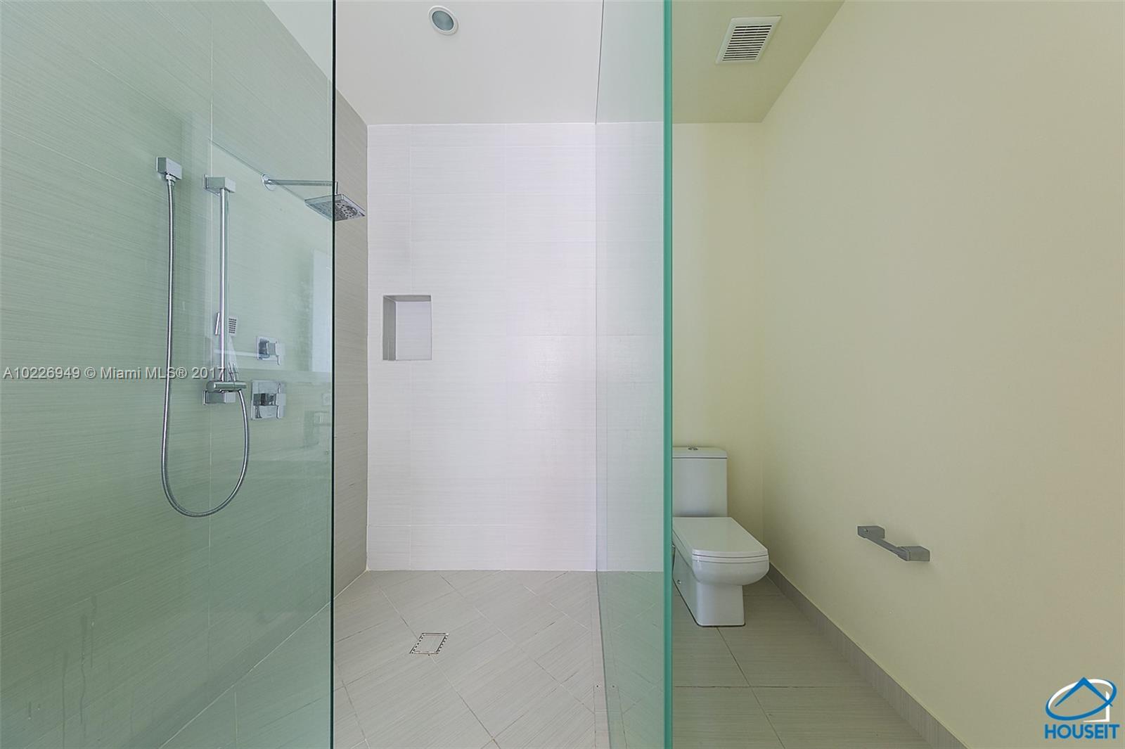 LANDMARK AT DORAL CONDO - Residential Lease