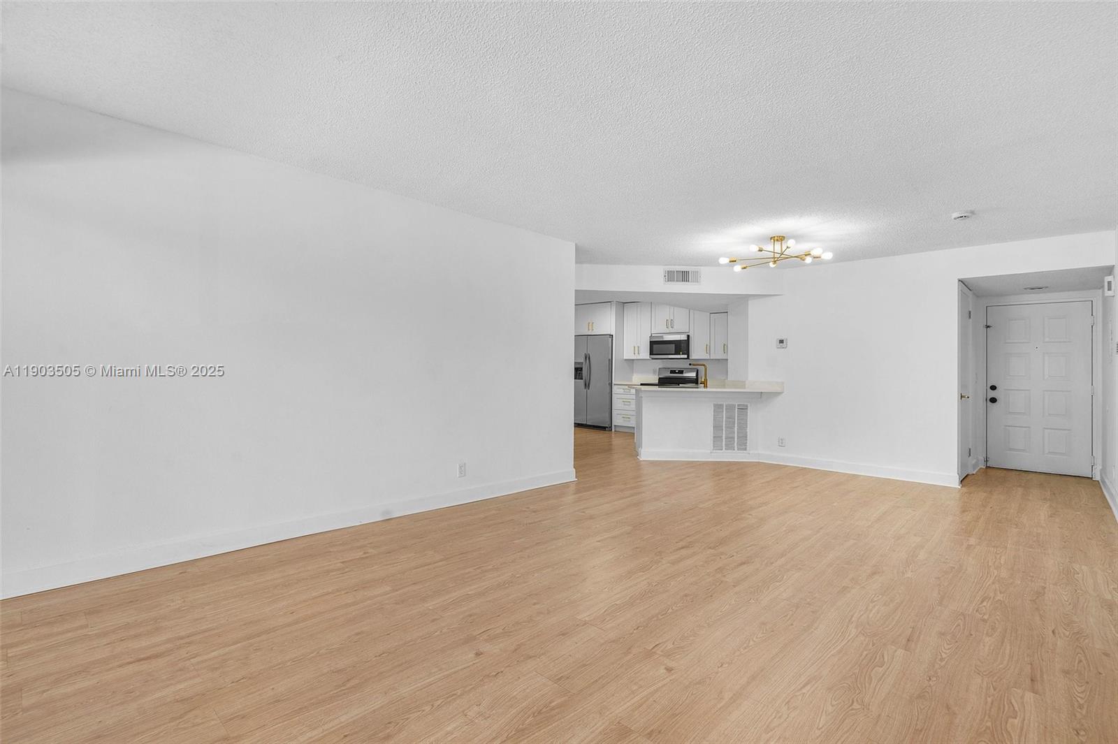 EDGEWATER CONDO - Residential Lease