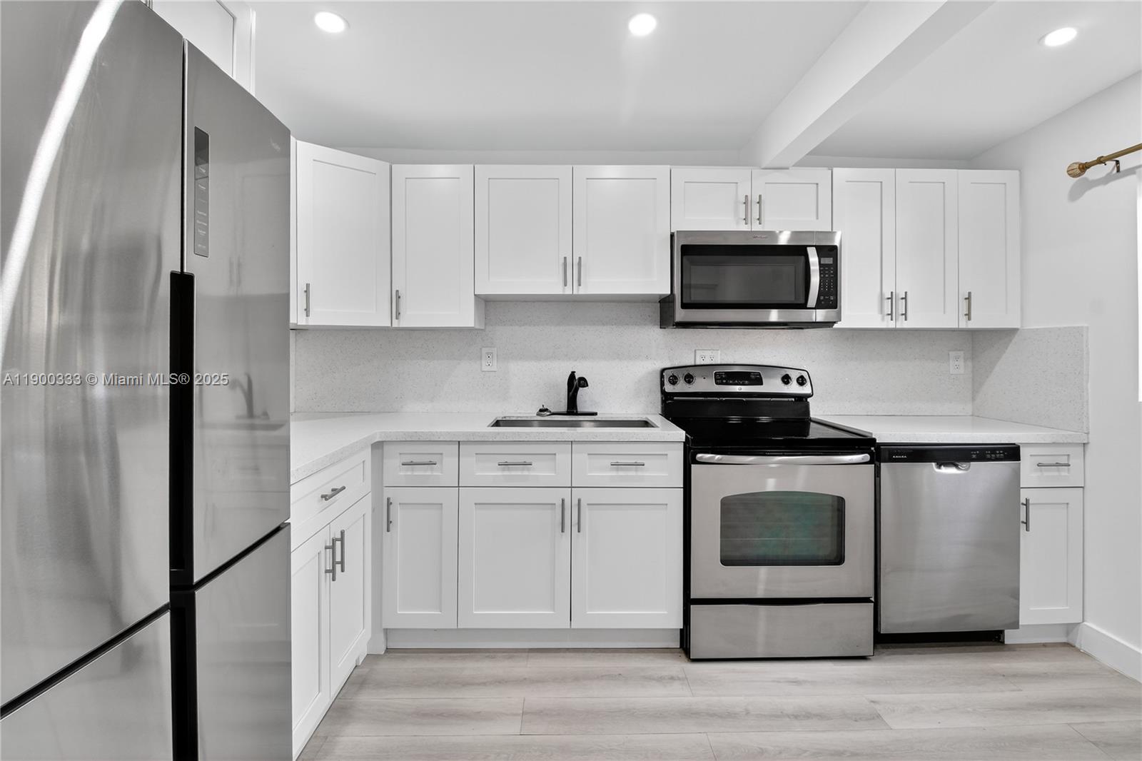 PINEWOOD PARK 2ND ADDN AM - Residential Lease