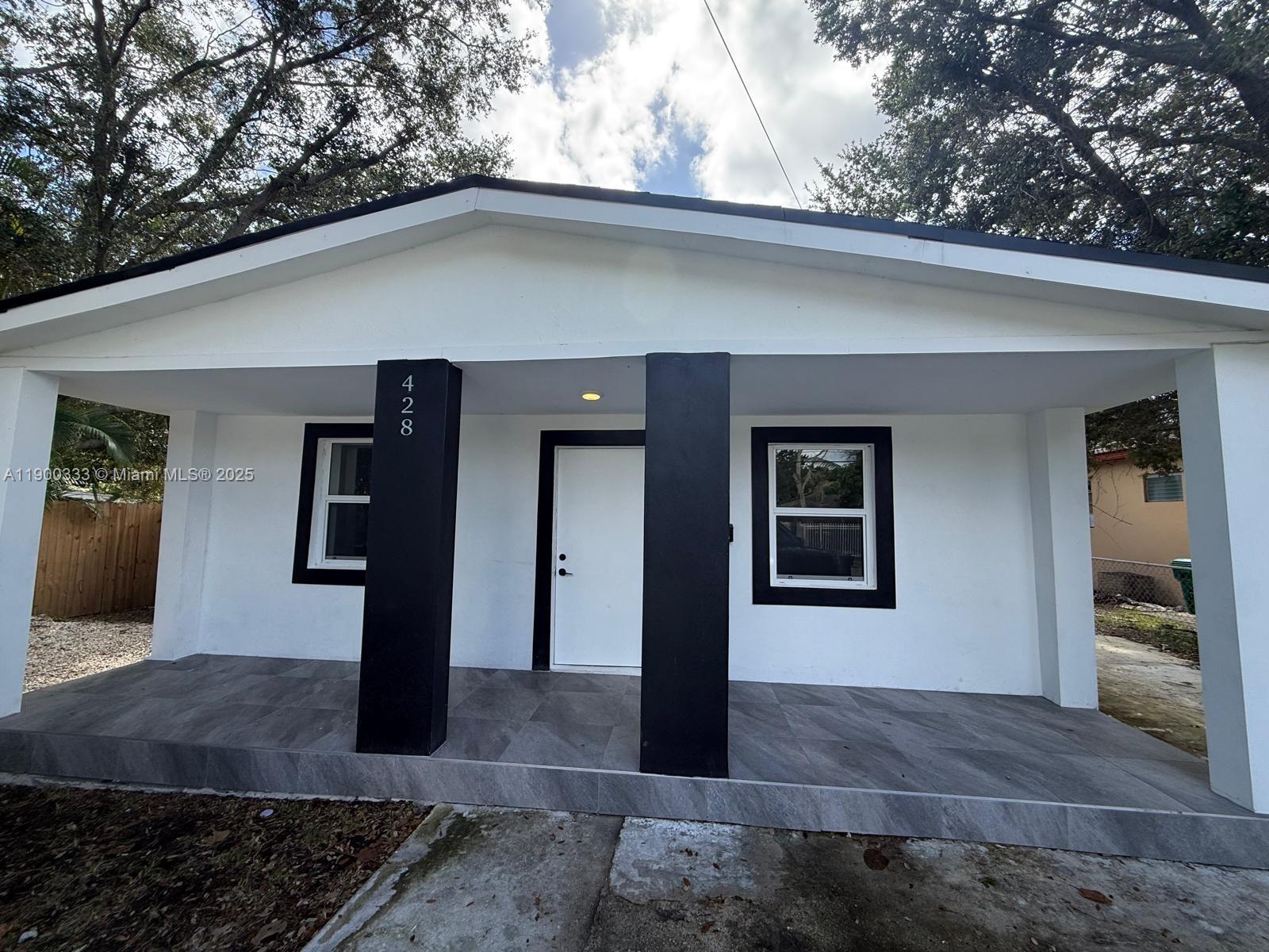 PINEWOOD PARK 2ND ADDN AM - Residential Lease