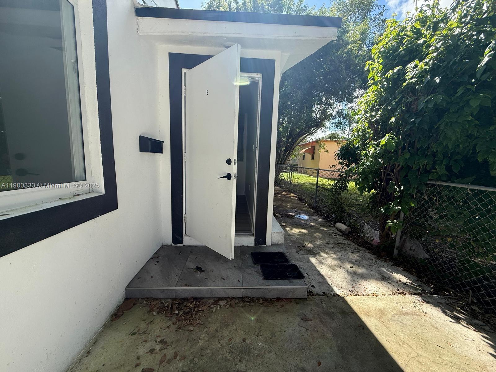 PINEWOOD PARK 2ND ADDN AM - Residential Lease