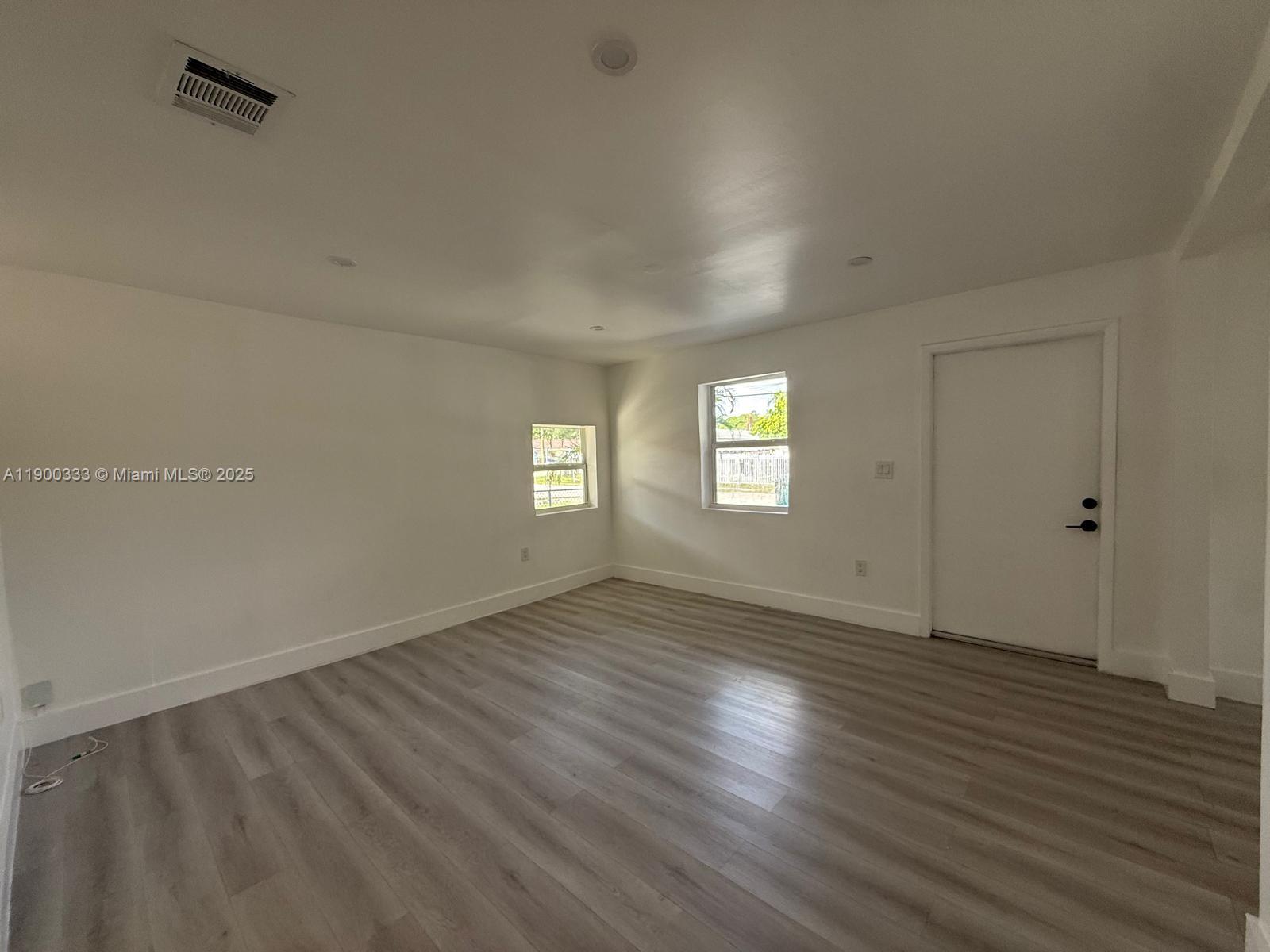 PINEWOOD PARK 2ND ADDN AM - Residential Lease