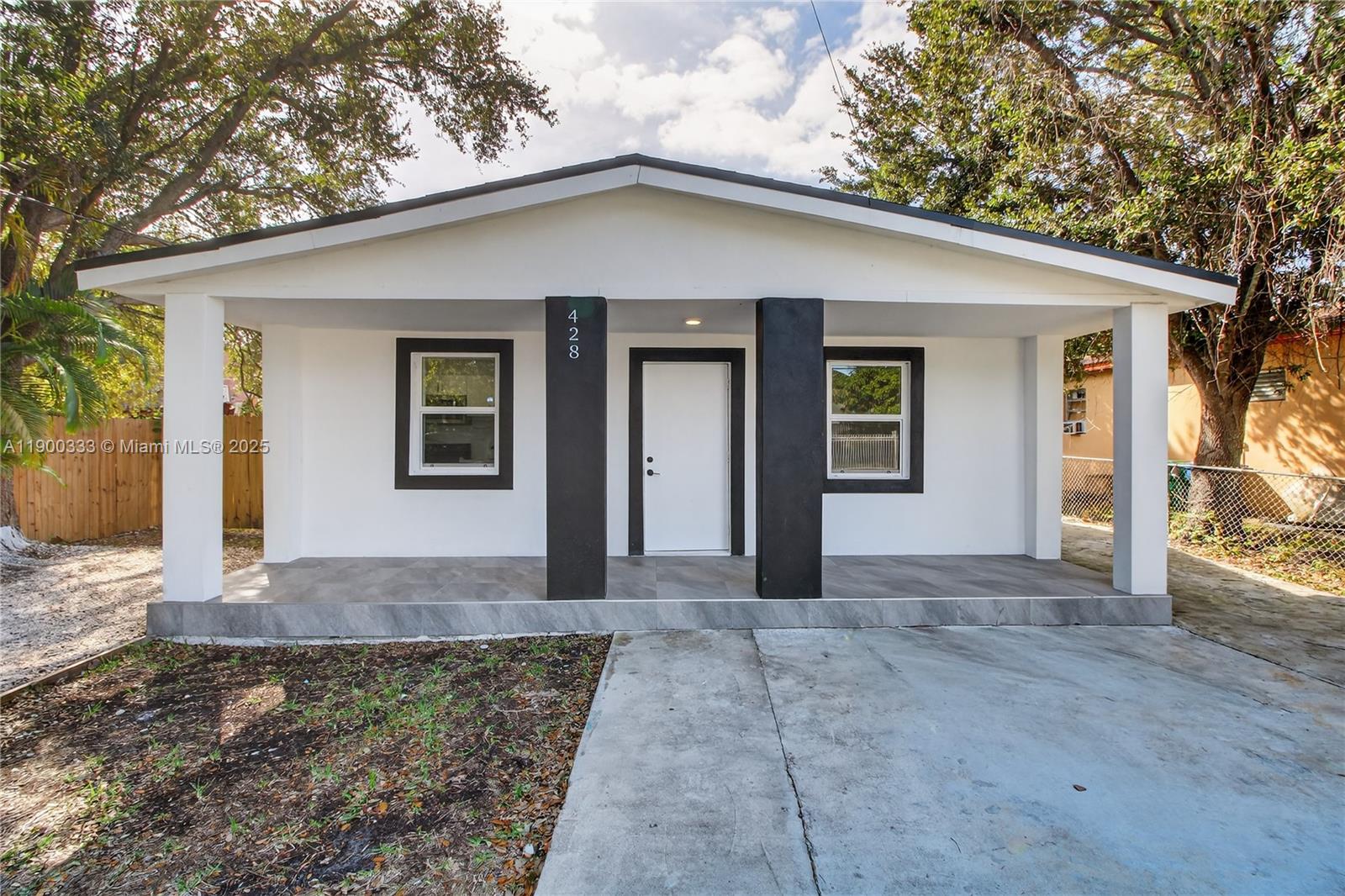 PINEWOOD PARK 2ND ADDN AM - Residential Lease