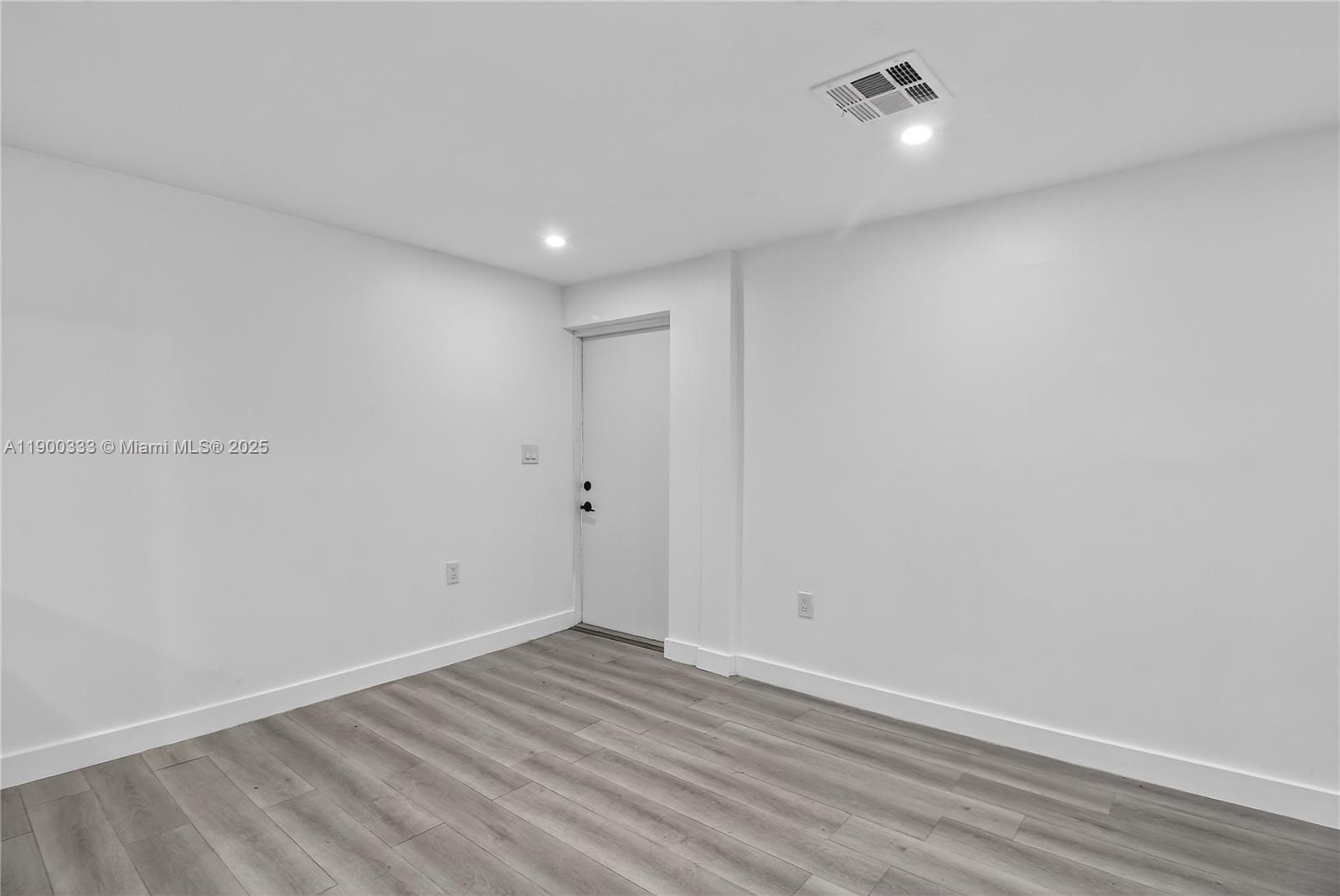 PINEWOOD PARK 2ND ADDN AM - Residential Lease