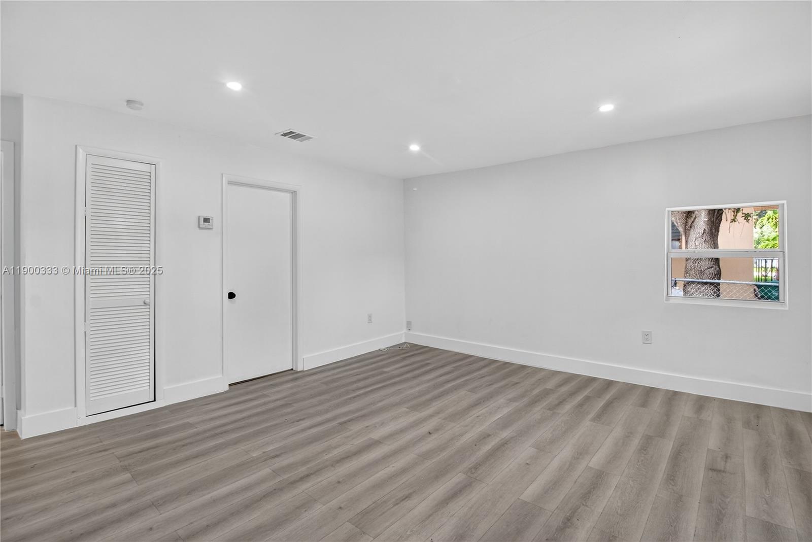 PINEWOOD PARK 2ND ADDN AM - Residential Lease