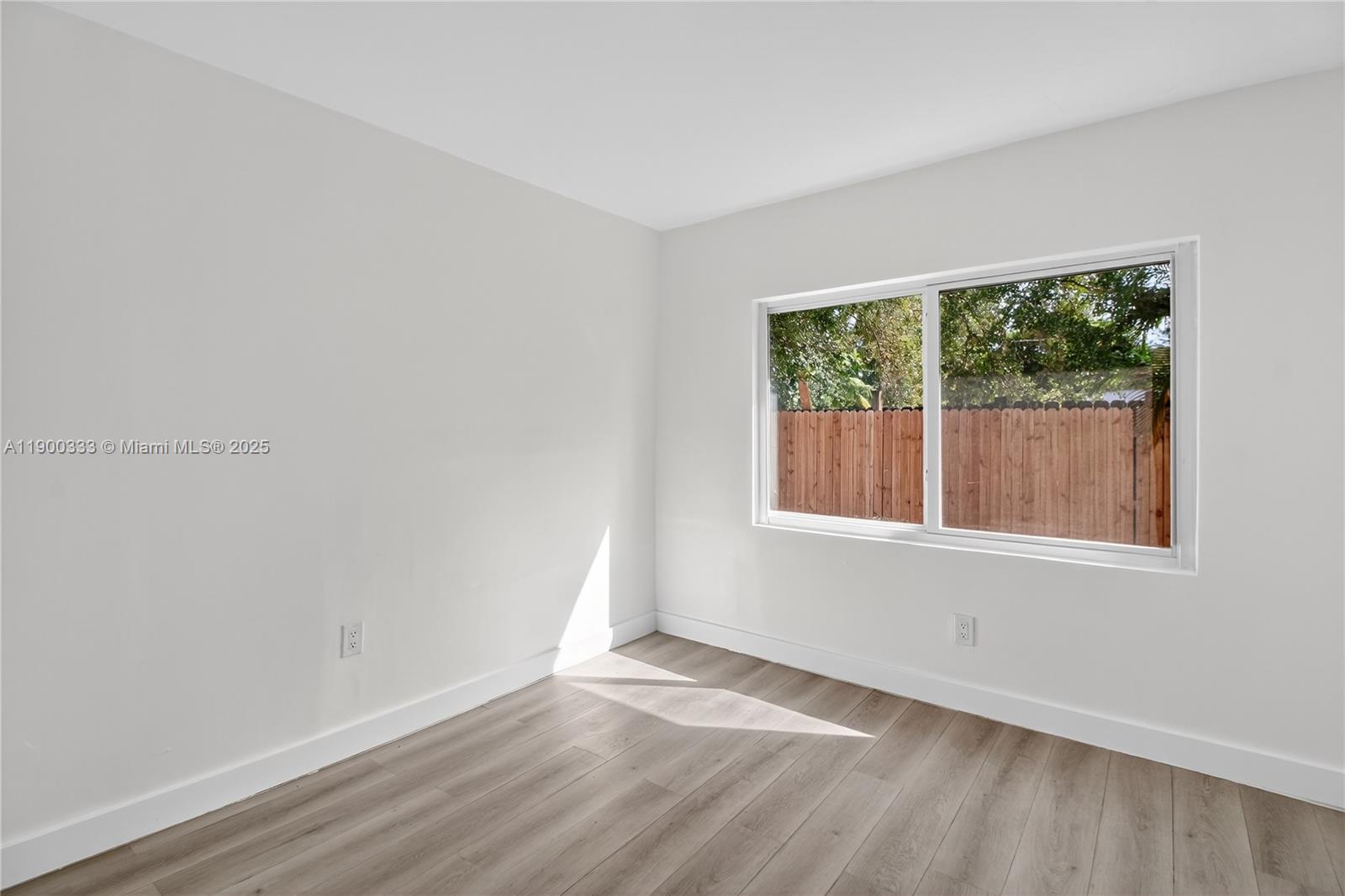 PINEWOOD PARK 2ND ADDN AM - Residential Lease