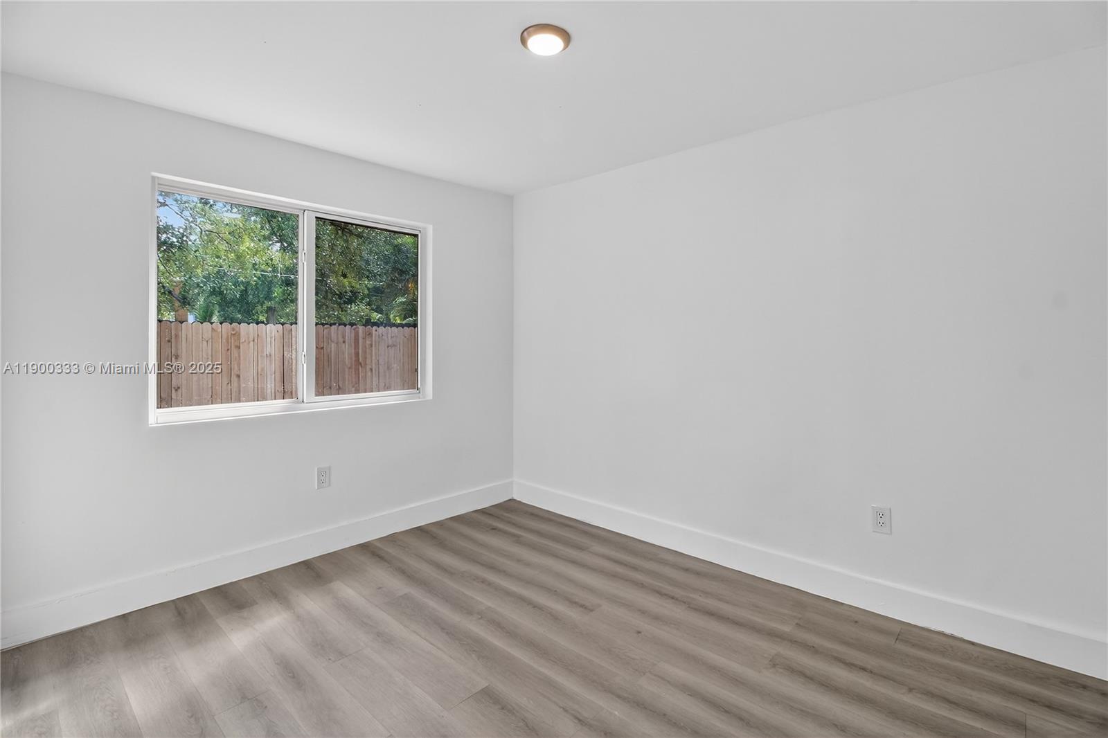 PINEWOOD PARK 2ND ADDN AM - Residential Lease