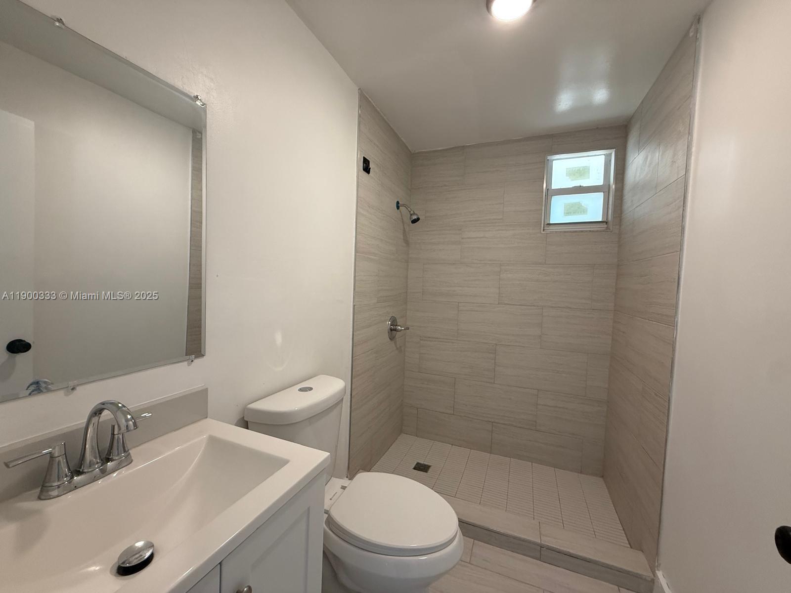 PINEWOOD PARK 2ND ADDN AM - Residential Lease