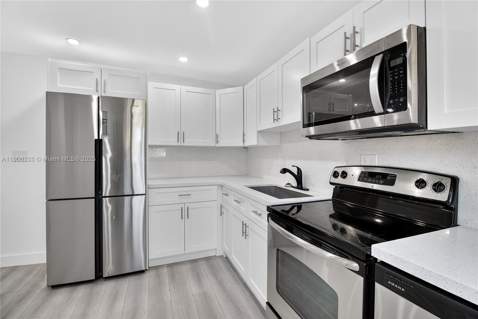 PINEWOOD PARK 2ND ADDN AM - Residential Lease