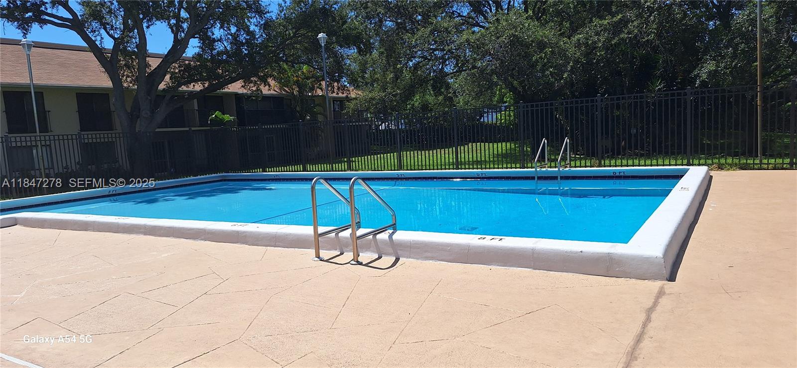 HAMPTON COURT CONDO - Residential