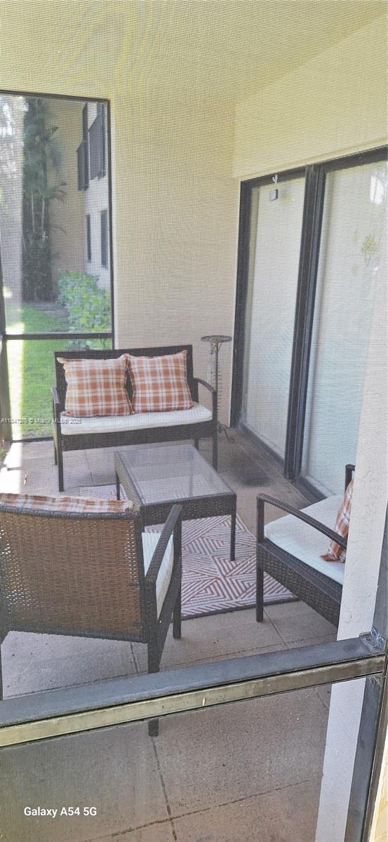 HAMPTON COURT CONDO - Residential