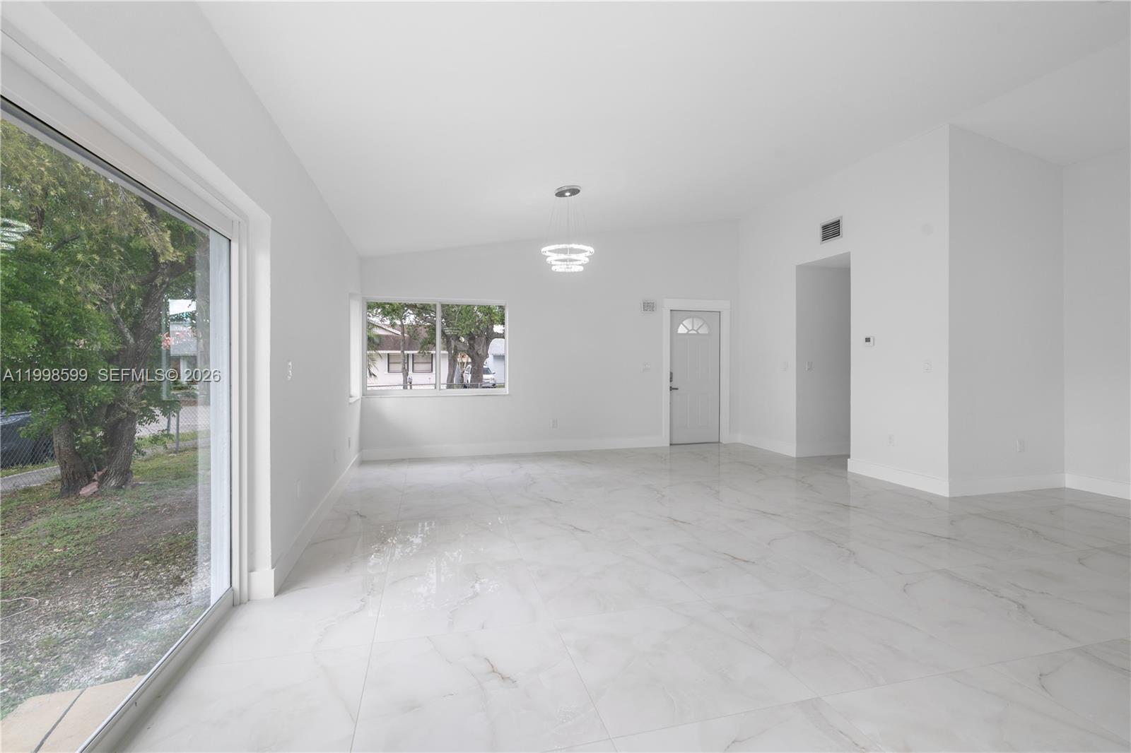 PINE NEEDLES HOMES - Residential