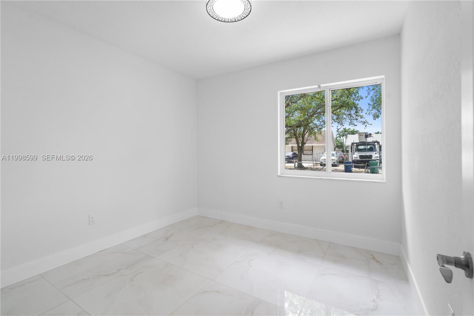 PINE NEEDLES HOMES - Residential