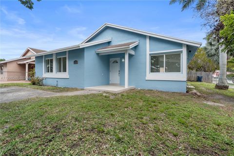 Photo of 16345 SW 303rd St, Homestead, FL 33033 (MLS # A11998599)