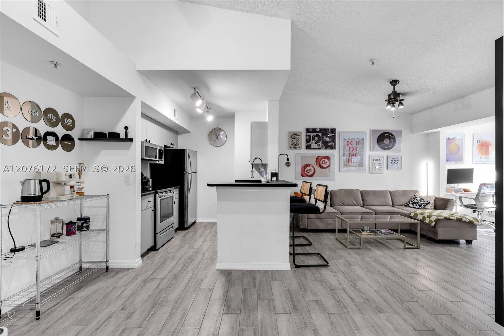 2457 Centergate Dr