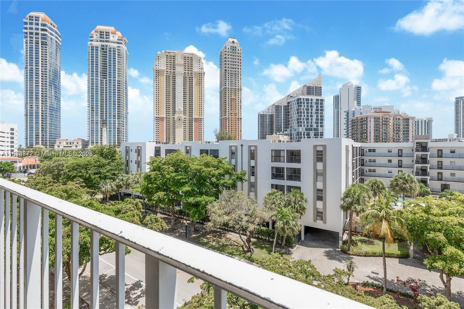 200 178th Dr 606, Sunny Isles Beach, Miami-Dade County, Florida - 1 Bedrooms  
2 Bathrooms - 