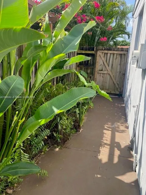 Miami, Florida 33135, United States, 2 Bedrooms Bedrooms, ,1 BathroomBathrooms,Residential,Active,198638