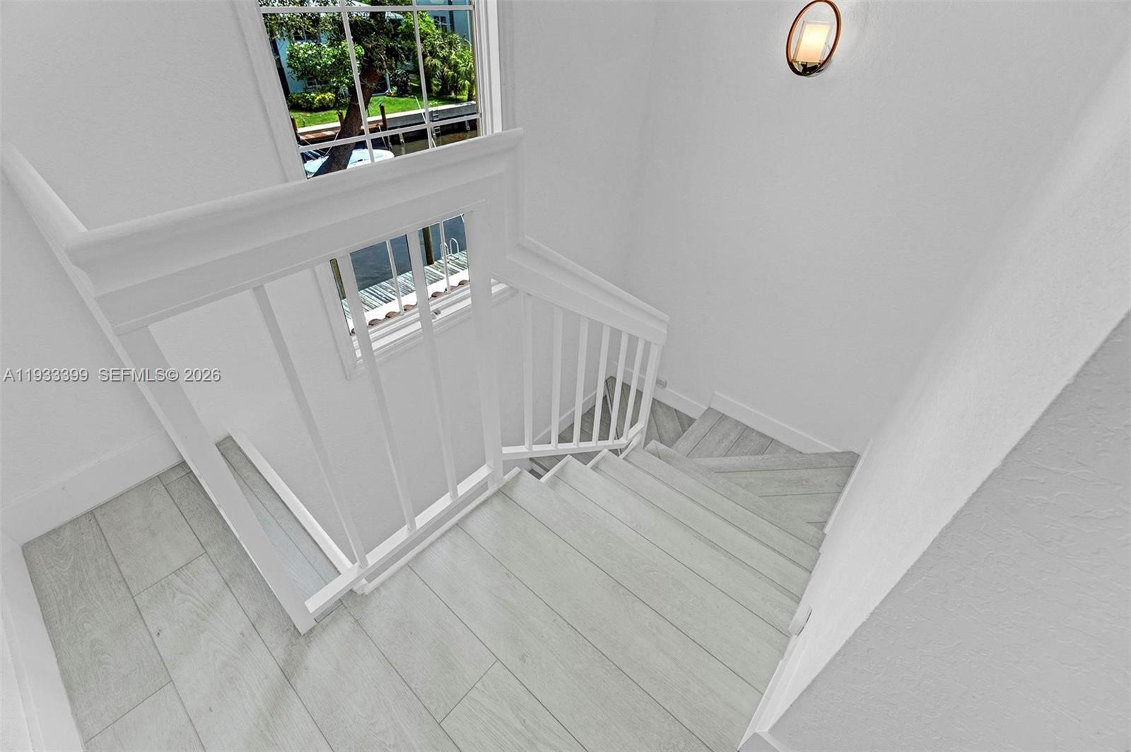 BAY REACH CONDO - Residential