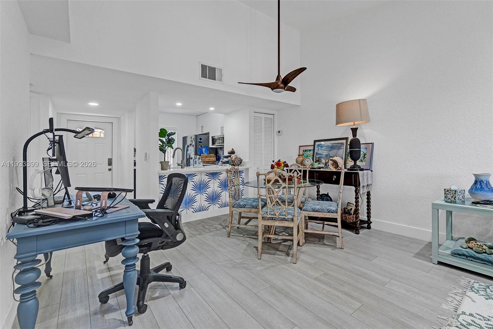 BAY REACH CONDO - Residential