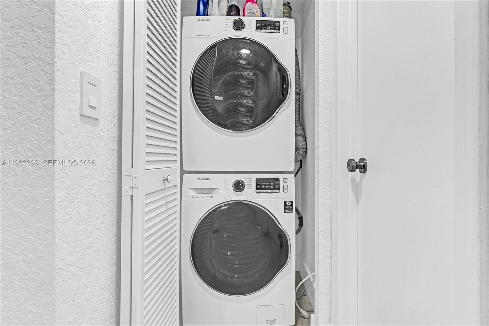 BAY REACH CONDO - Residential