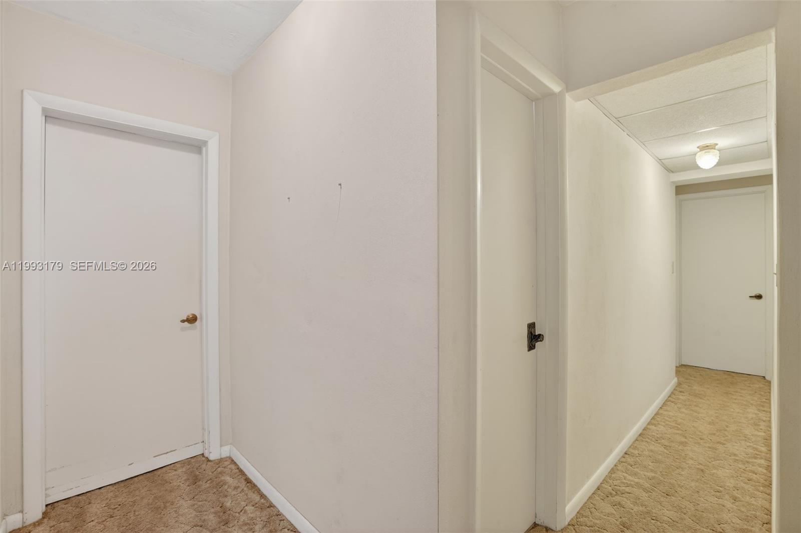 OAKLAND ACRES - Residential