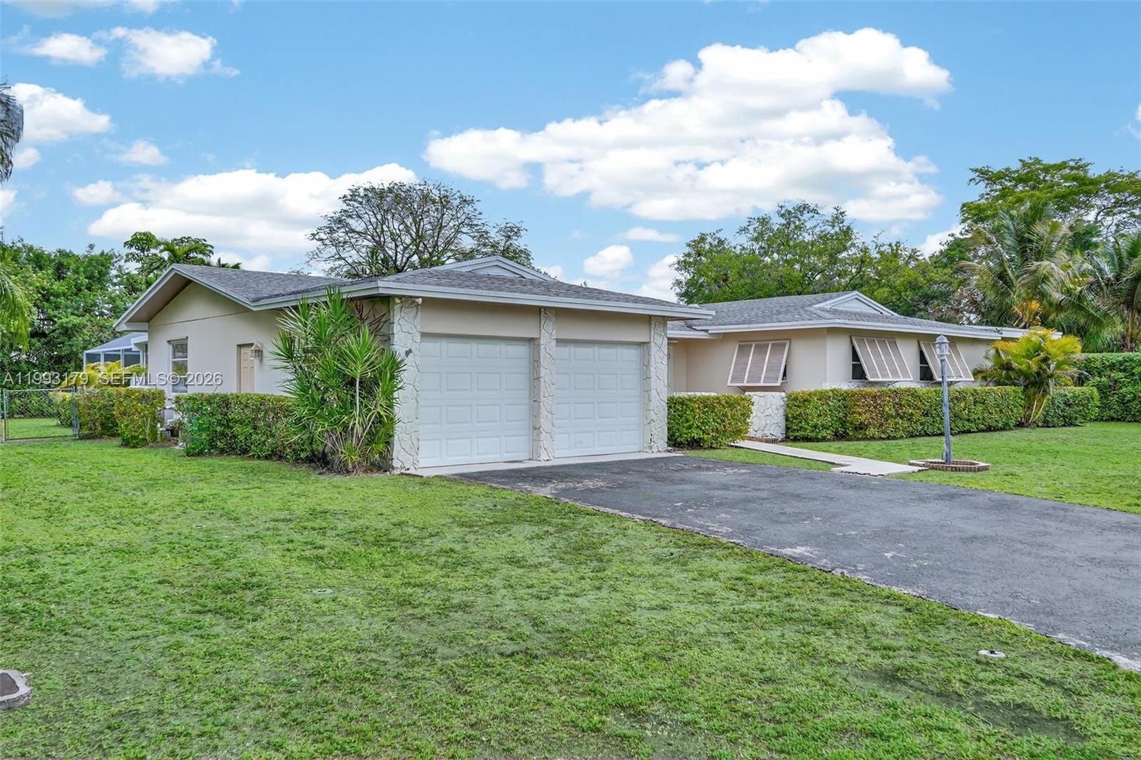 OAKLAND ACRES - Residential