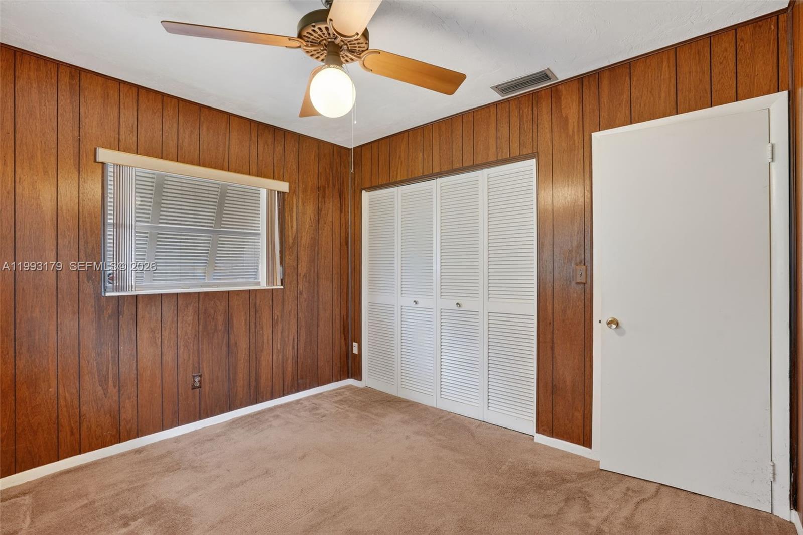 OAKLAND ACRES - Residential