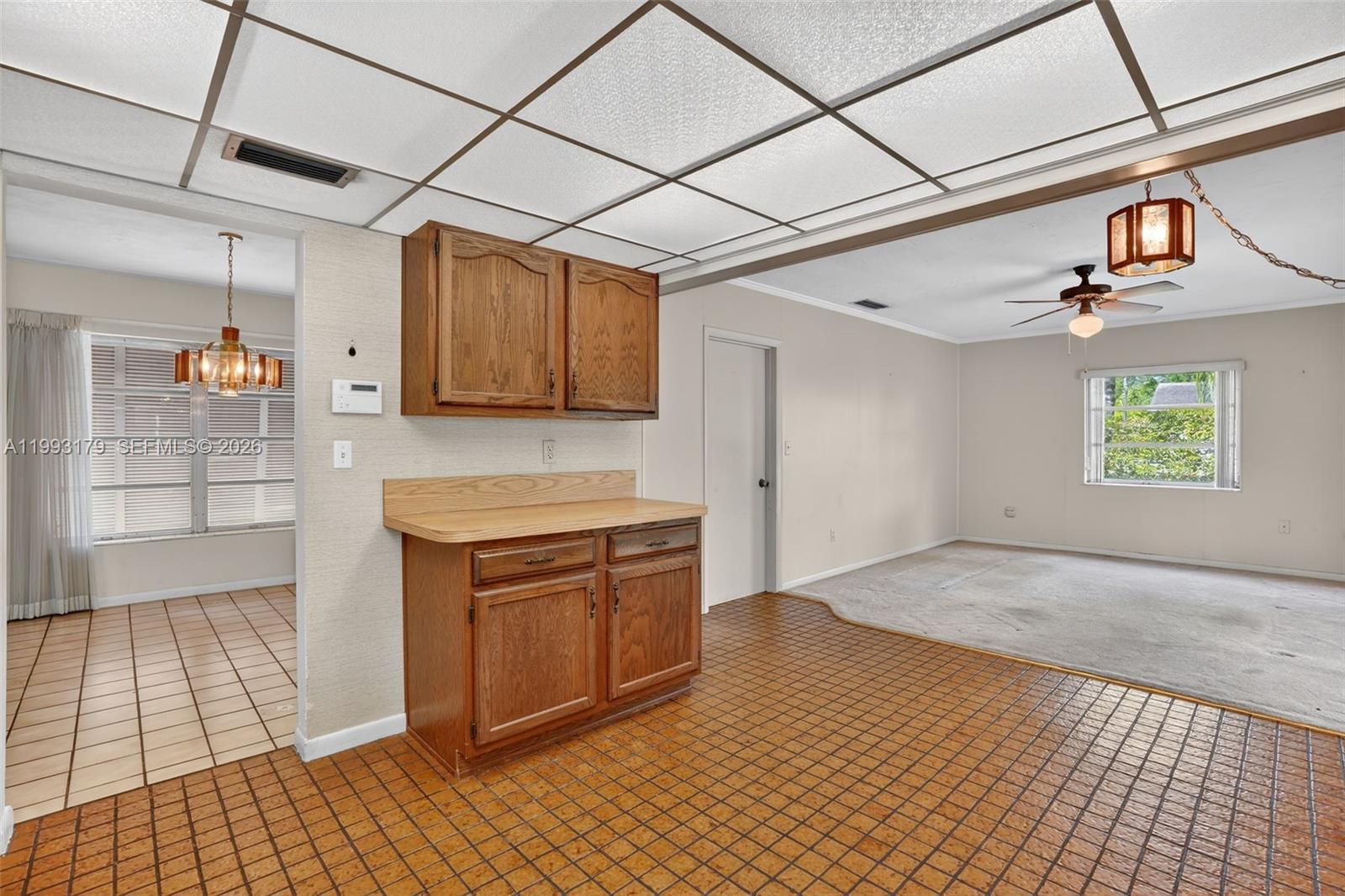 OAKLAND ACRES - Residential