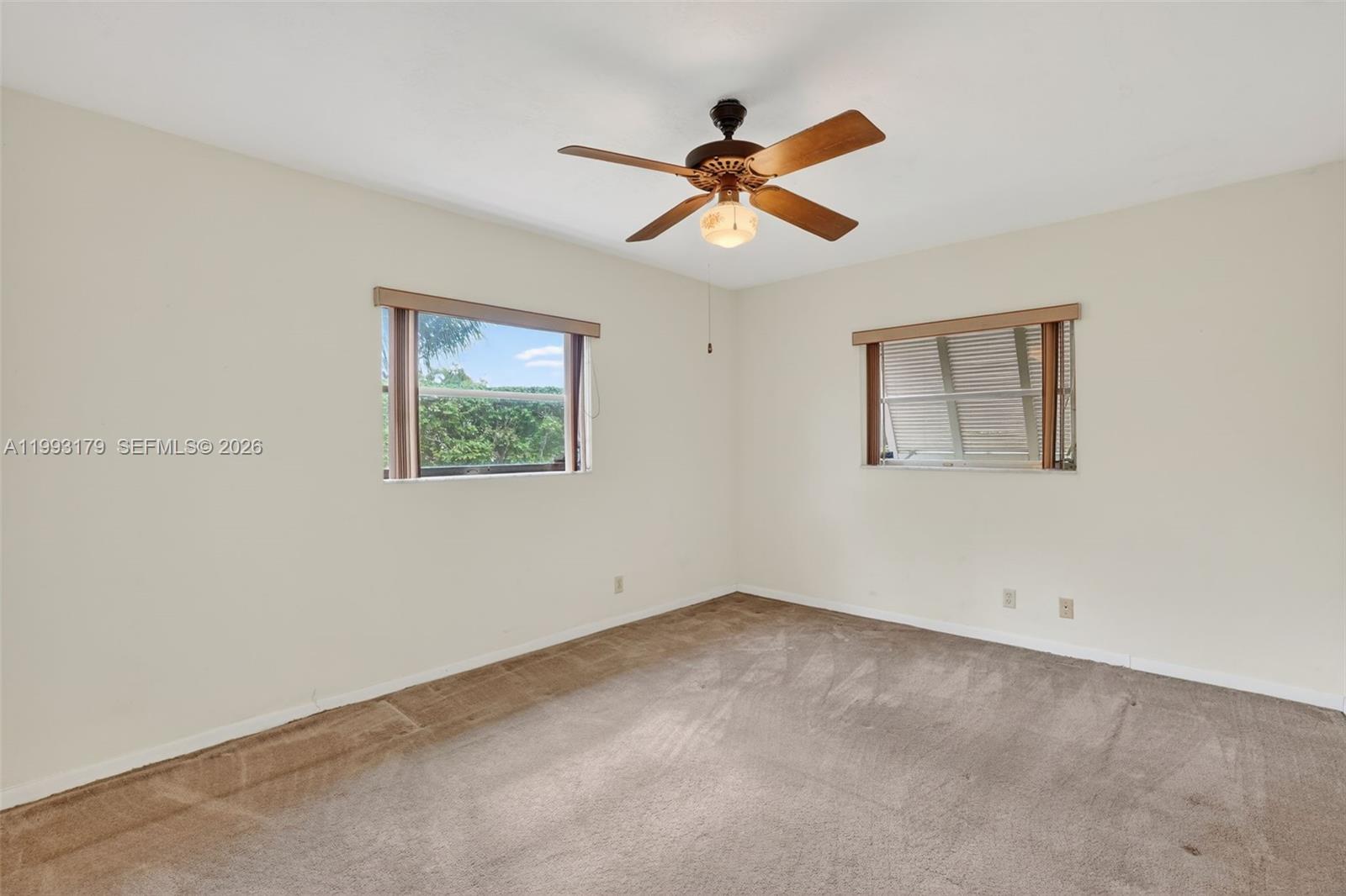 OAKLAND ACRES - Residential