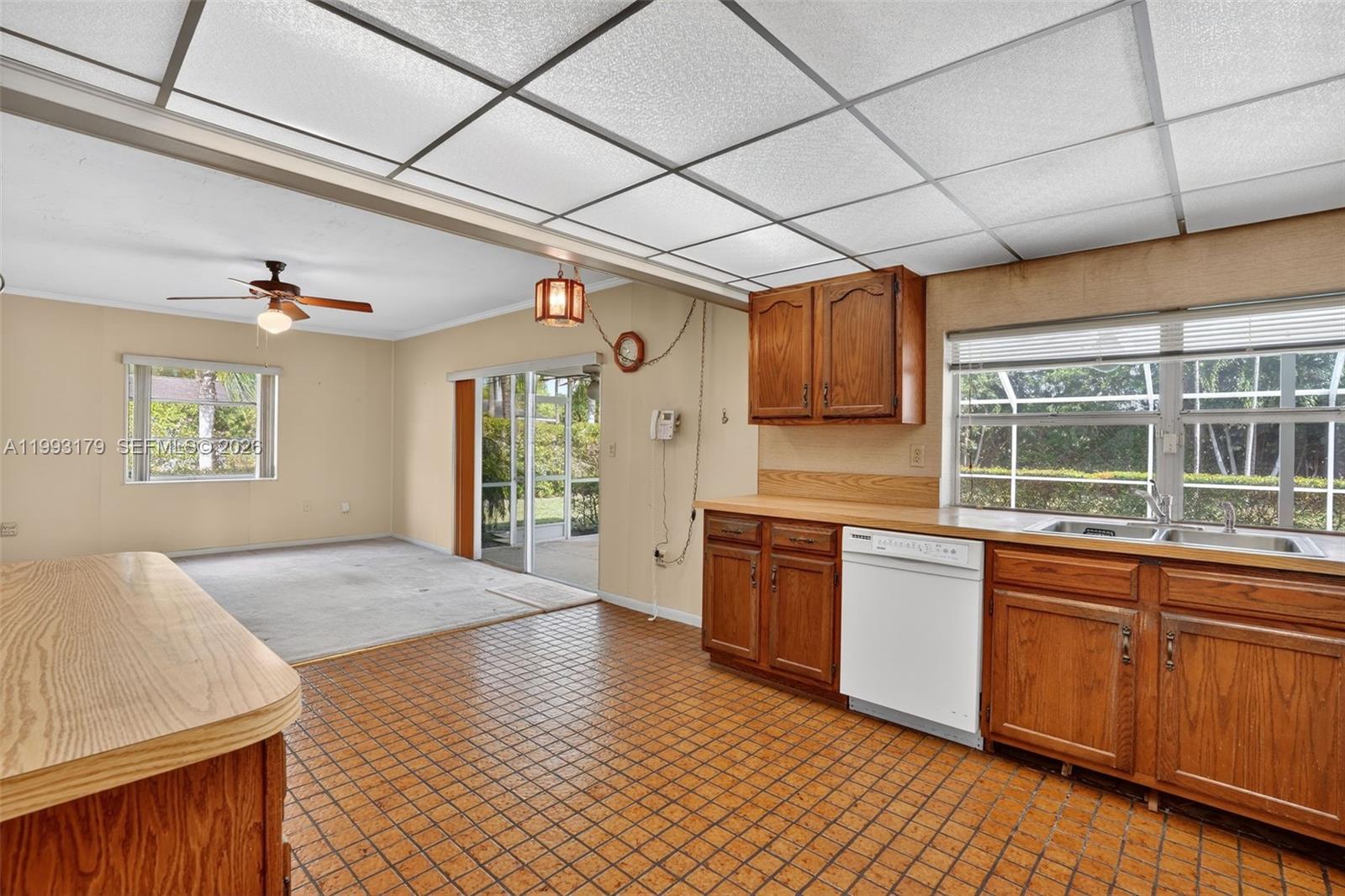 OAKLAND ACRES - Residential