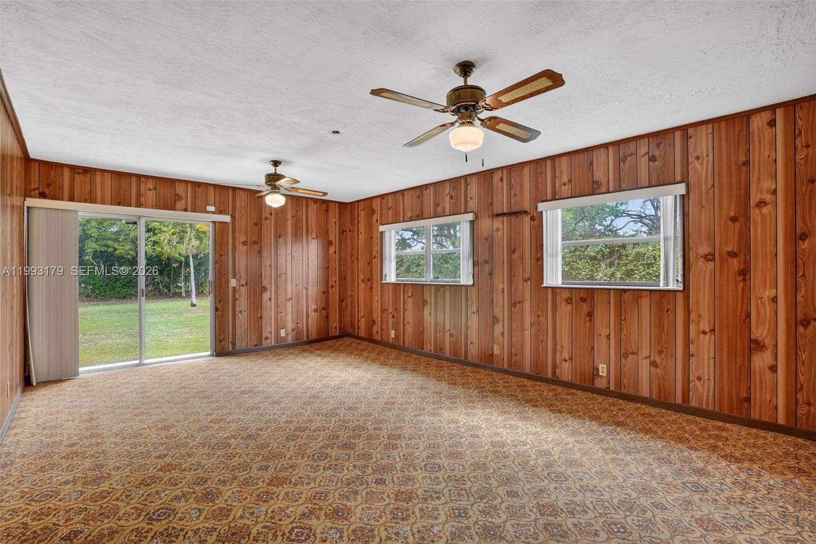 OAKLAND ACRES - Residential