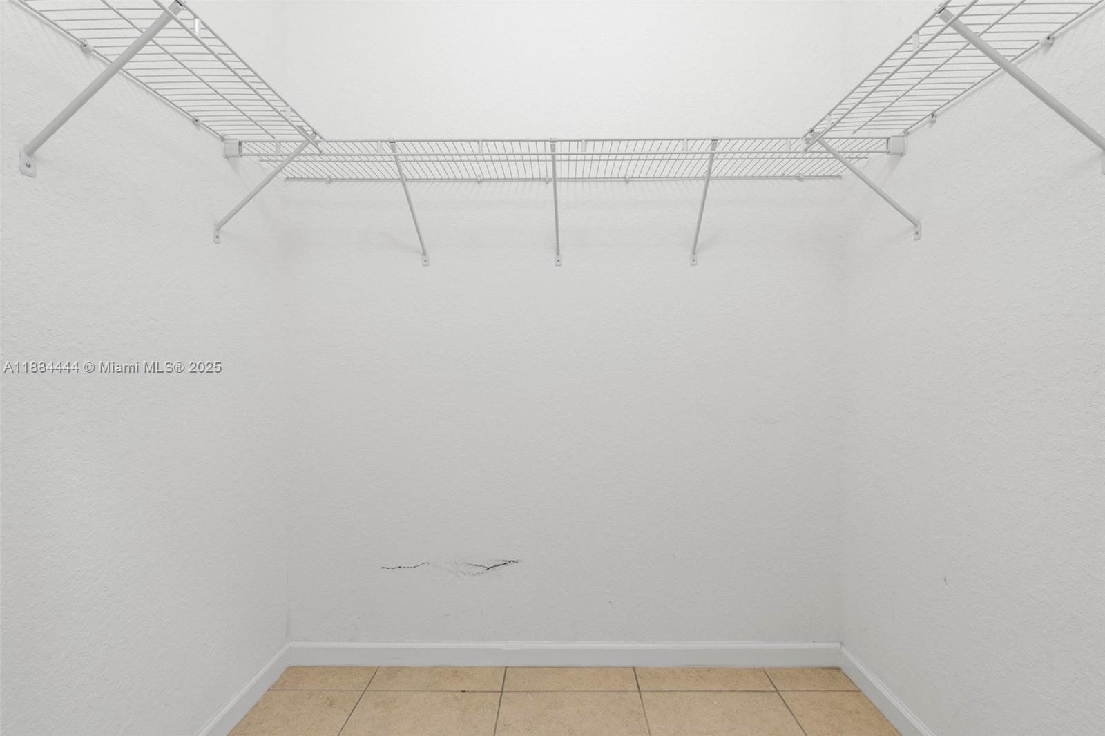 ESTATE MANSIONS 1ST ADDN - Residential