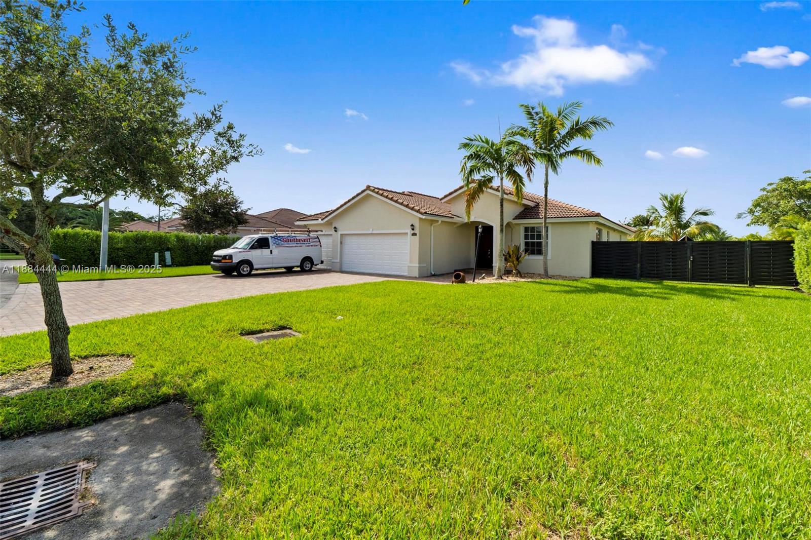 ESTATE MANSIONS 1ST ADDN - Residential