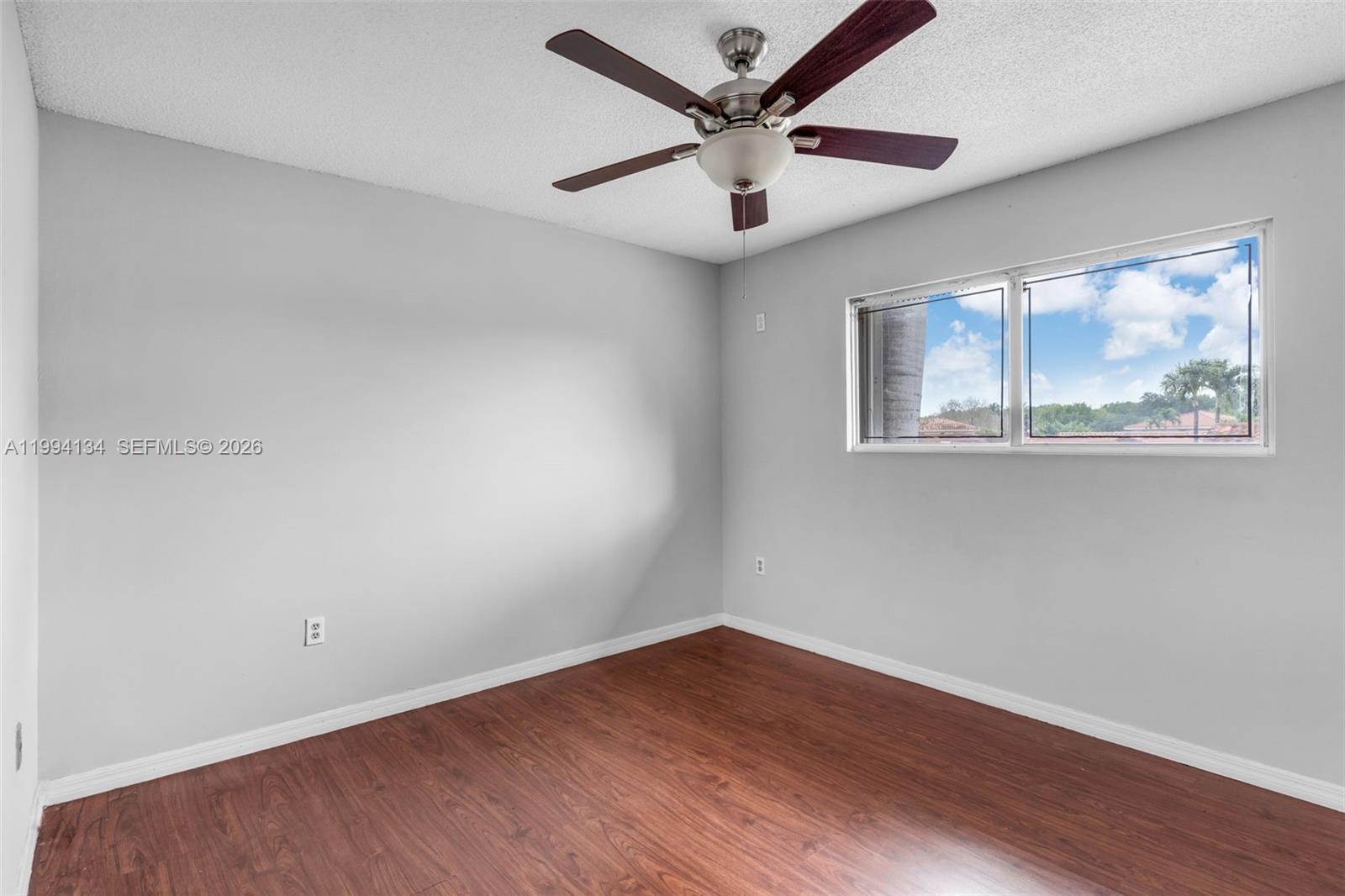 SUNSET MANSIONS - Residential