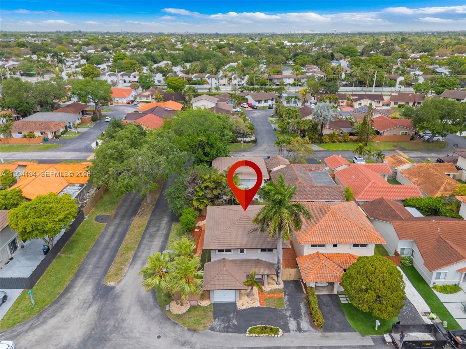 SUNSET MANSIONS - Residential