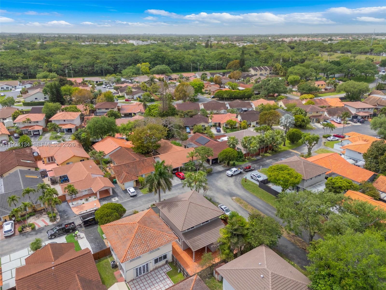 SUNSET MANSIONS - Residential