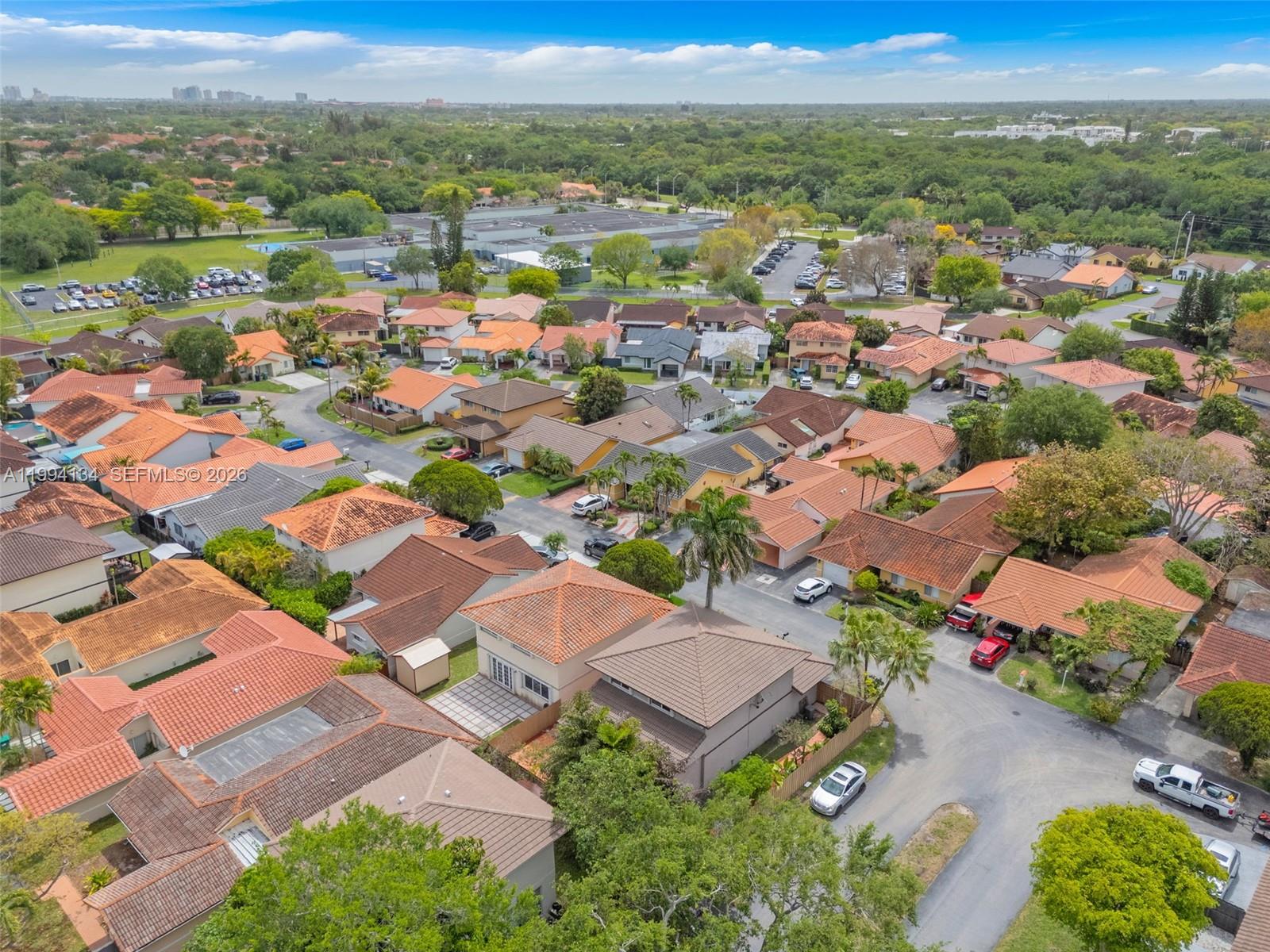 SUNSET MANSIONS - Residential