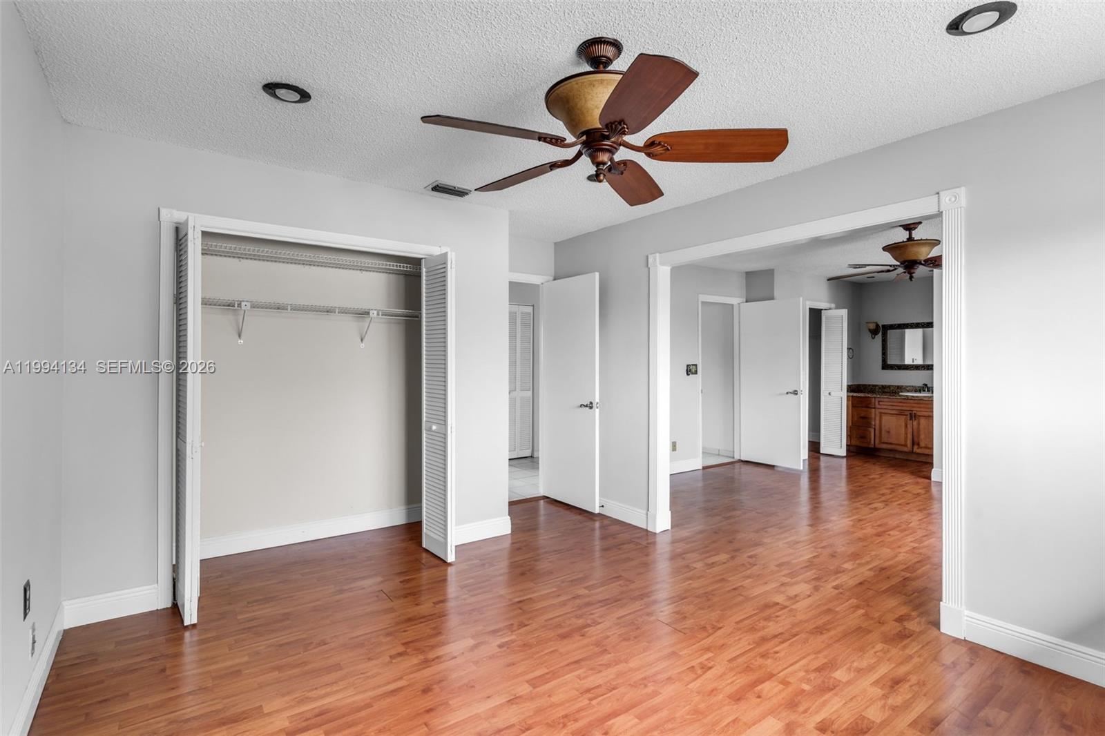 SUNSET MANSIONS - Residential