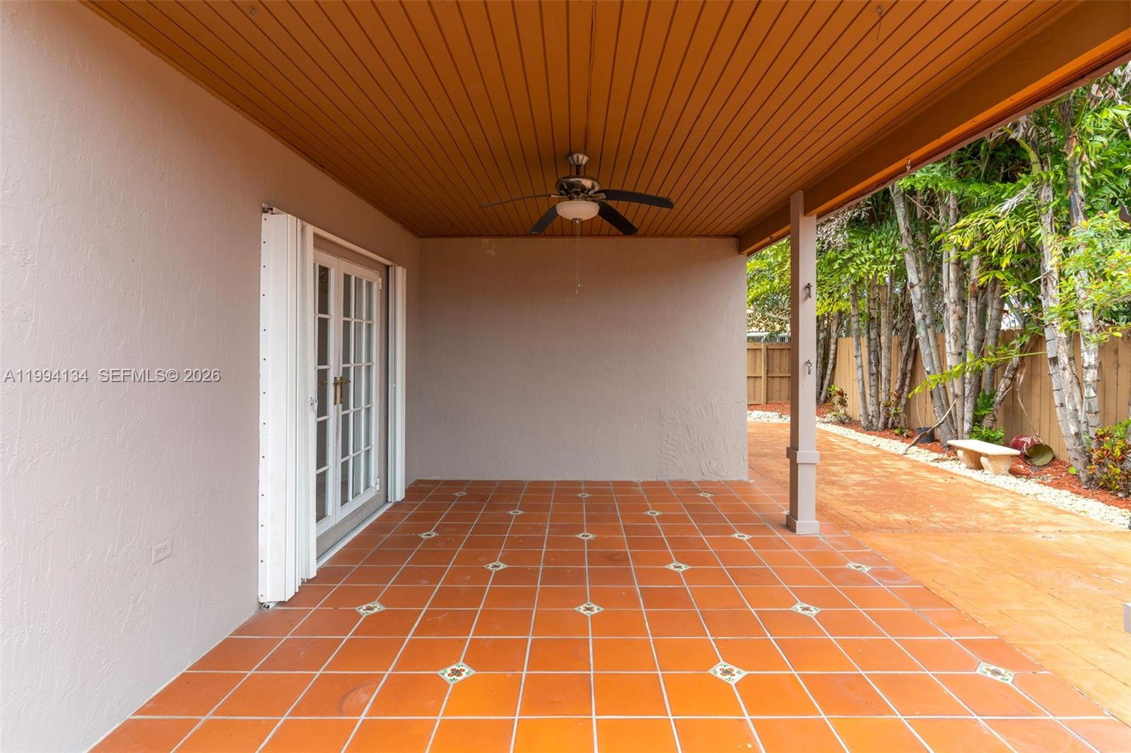 SUNSET MANSIONS - Residential