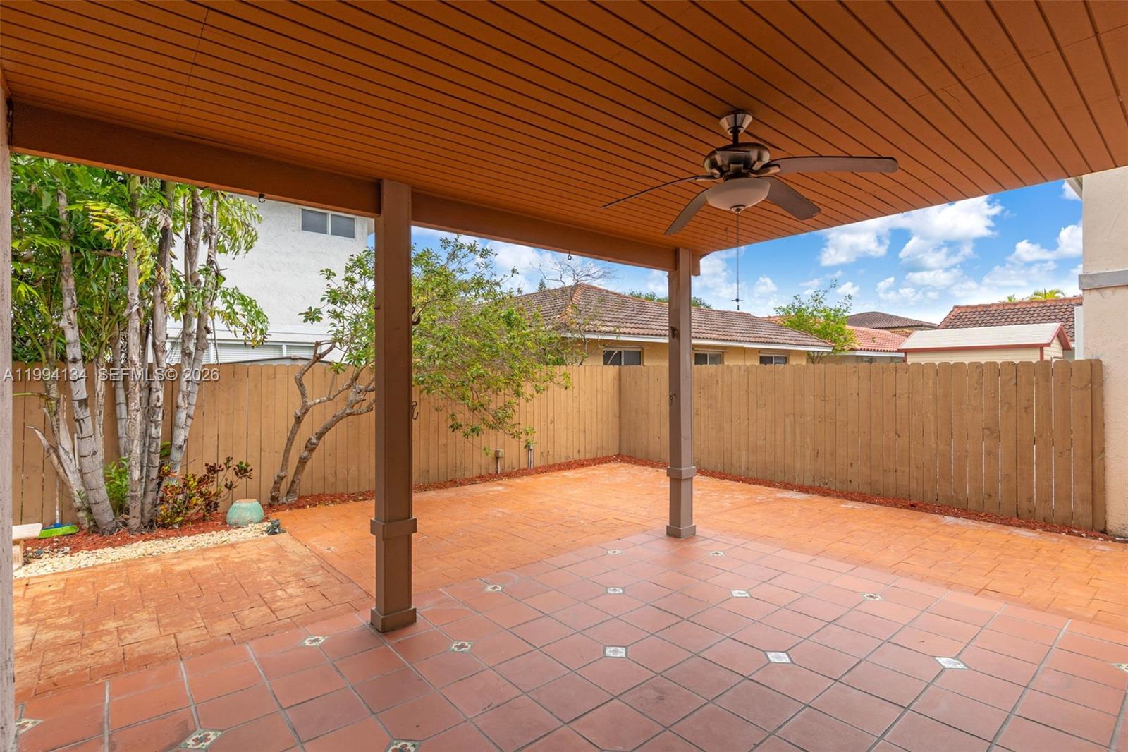 SUNSET MANSIONS - Residential