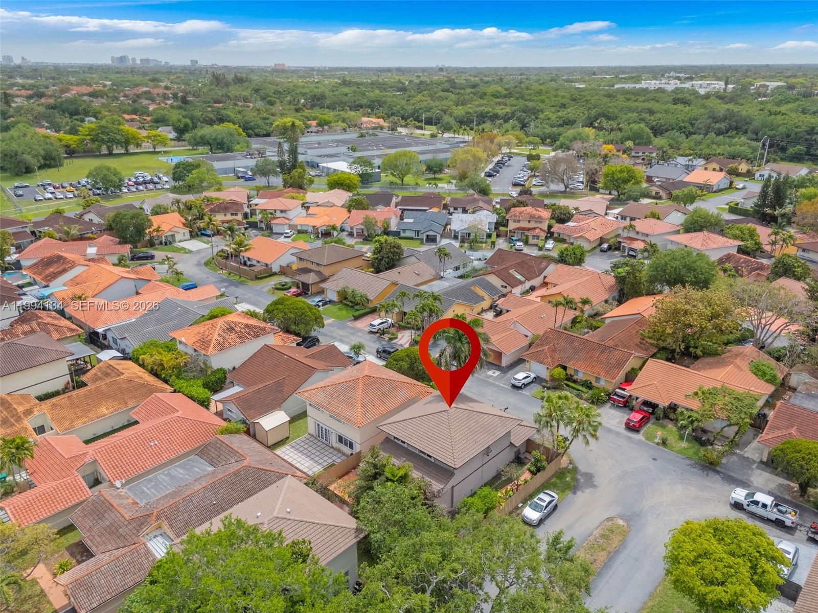 SUNSET MANSIONS - Residential