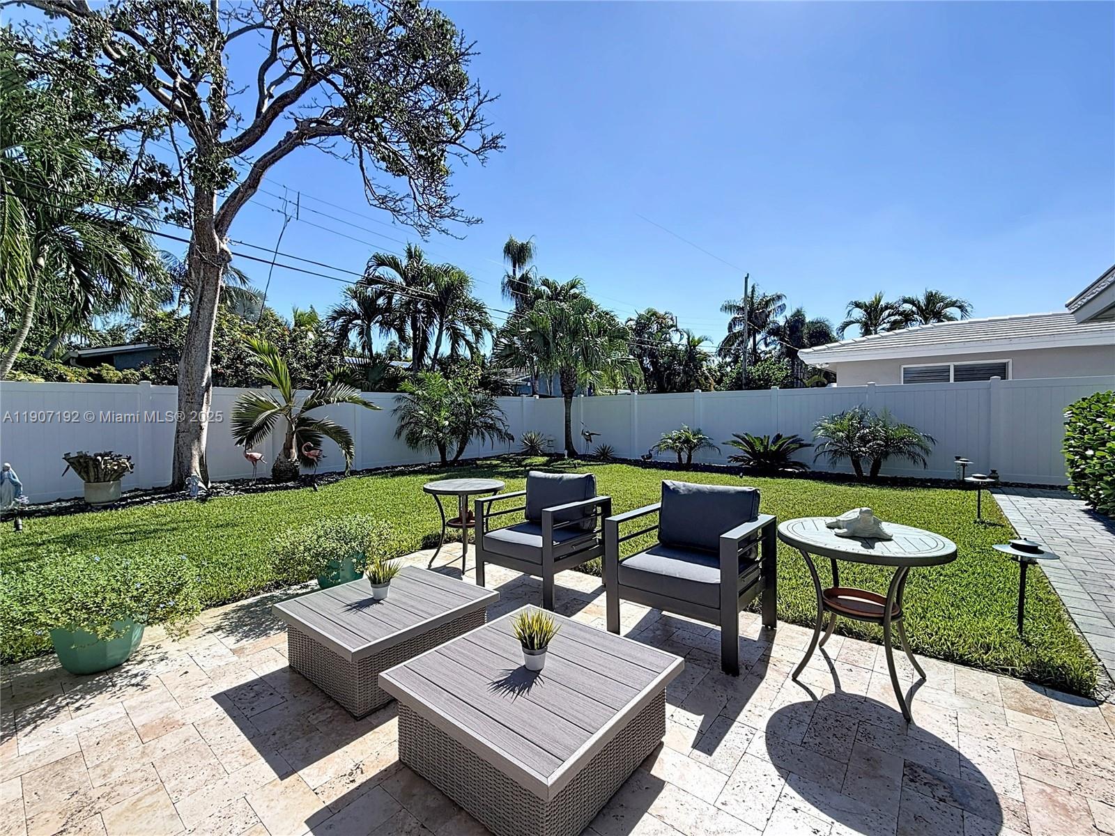 CORAL WOODS - Residential