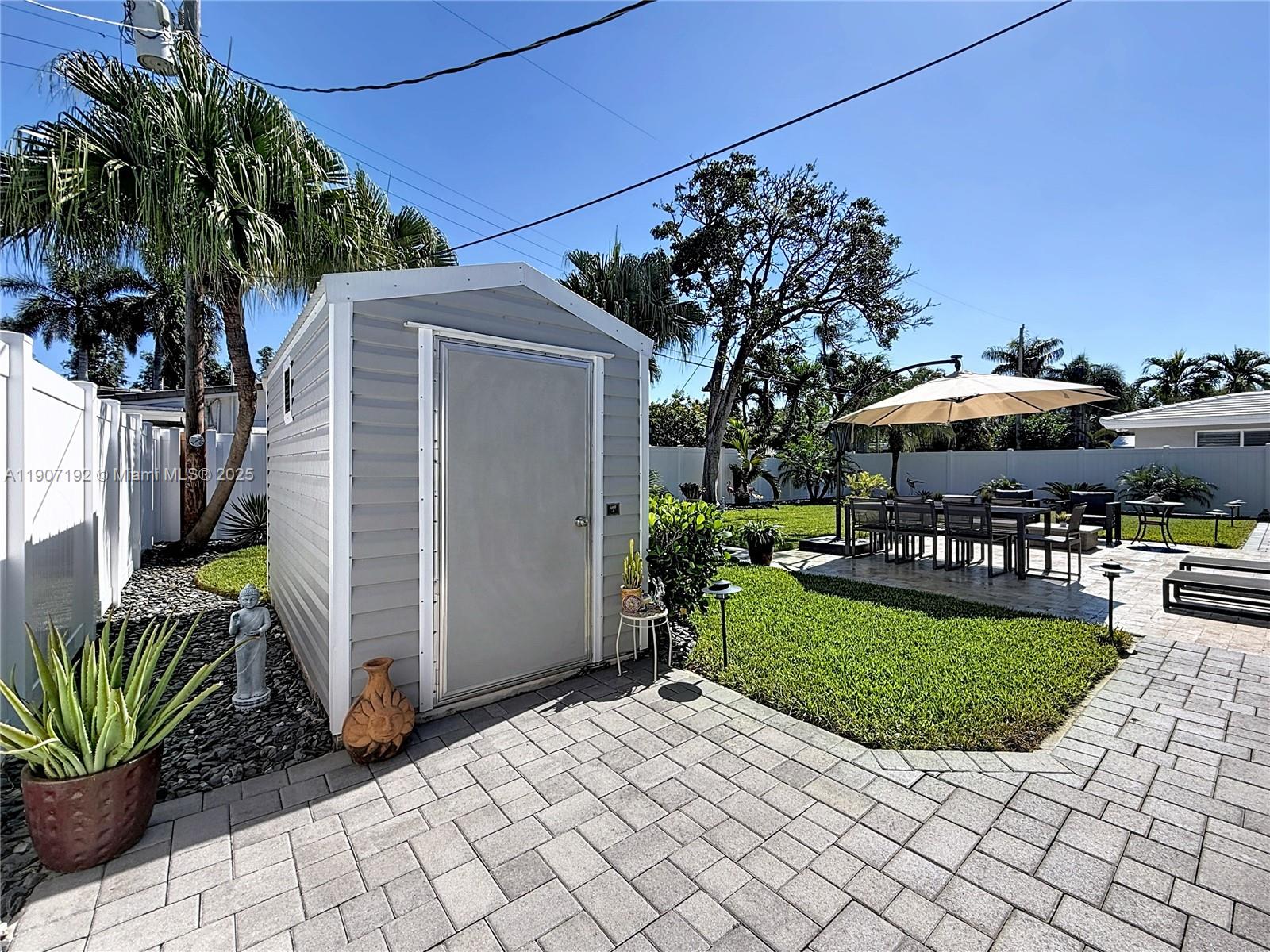 CORAL WOODS - Residential