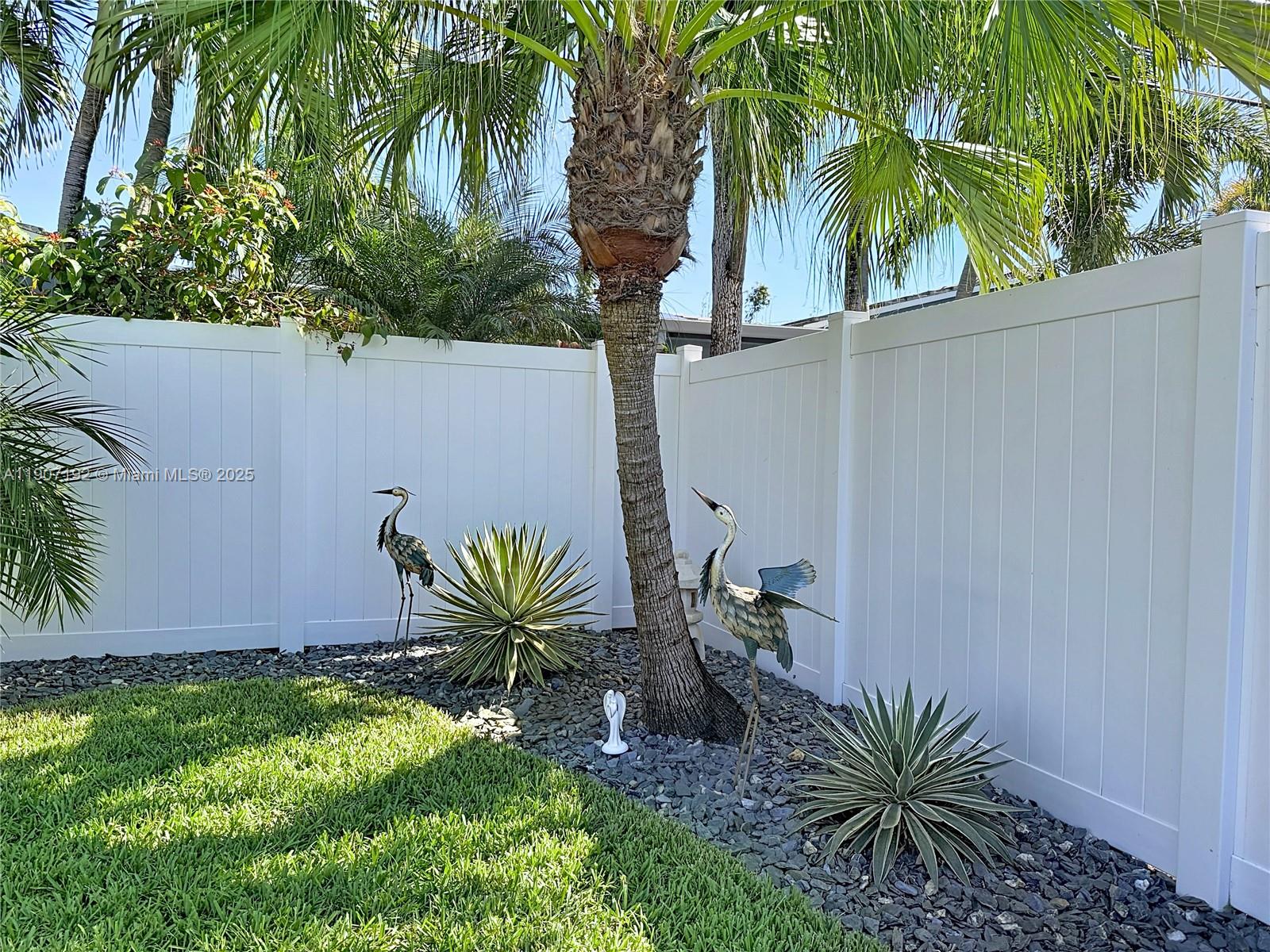 CORAL WOODS - Residential