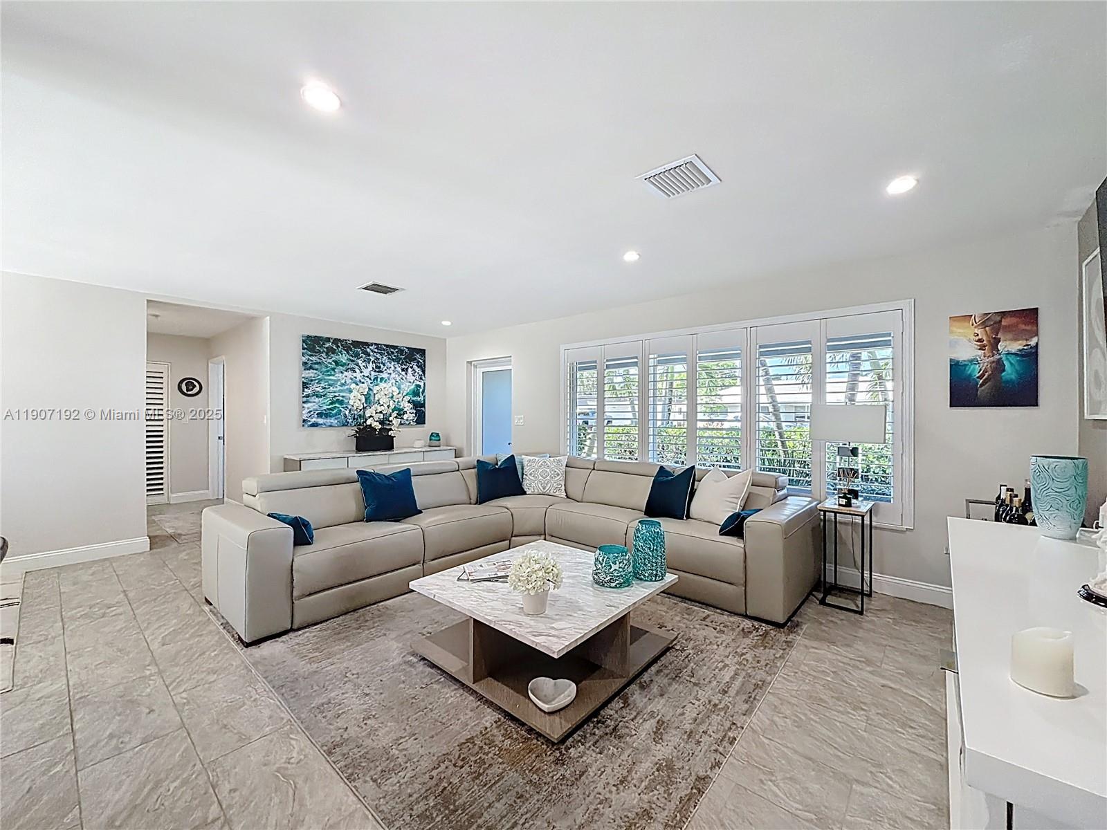 CORAL WOODS - Residential