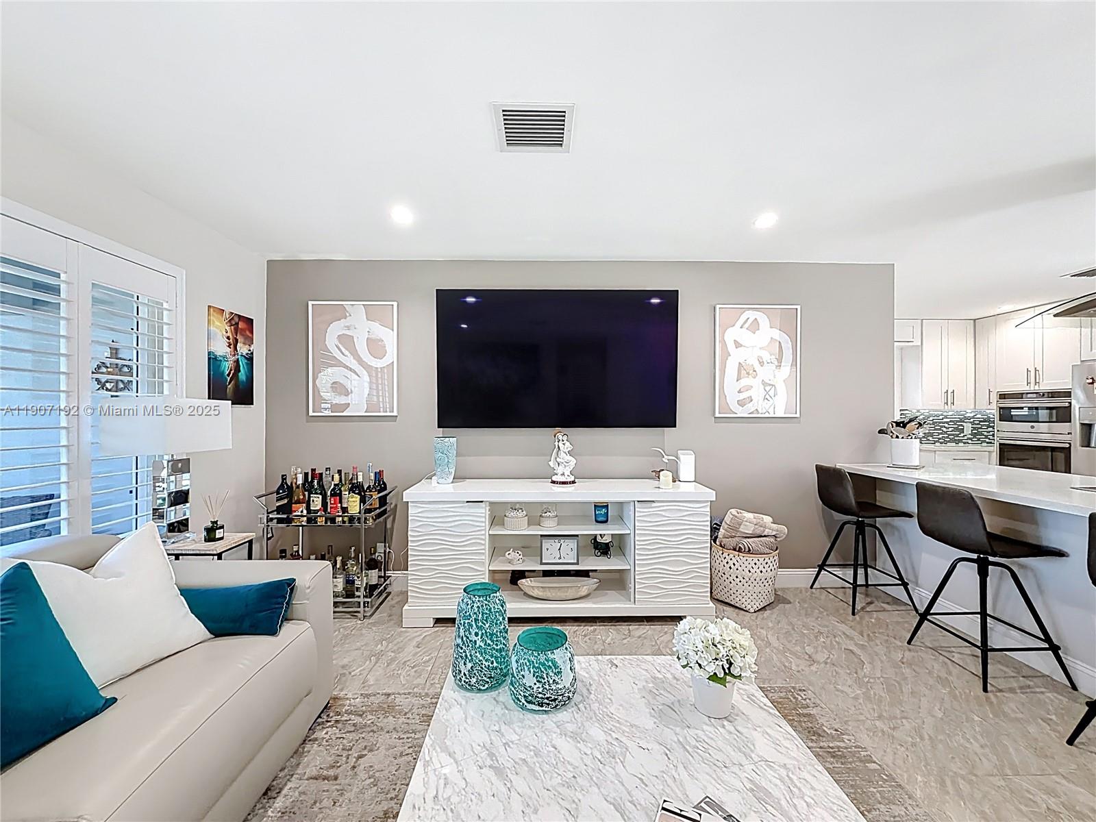 CORAL WOODS - Residential