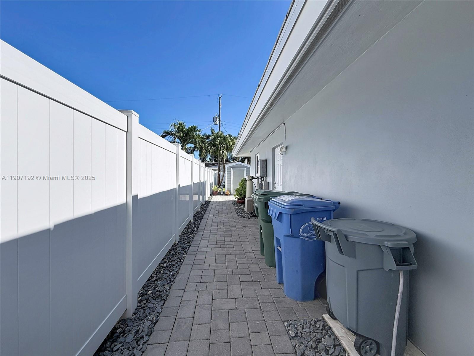 CORAL WOODS - Residential