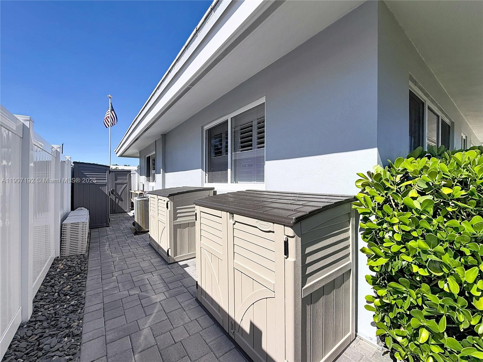 CORAL WOODS - Residential